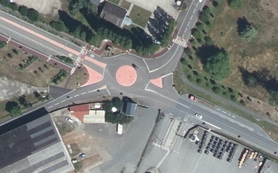 Vue aérienne du Mini-giratoire n°3380470608