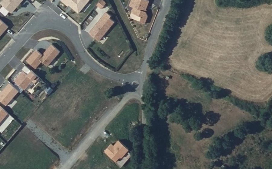 Vue aérienne du Mini-giratoire n°3402596178