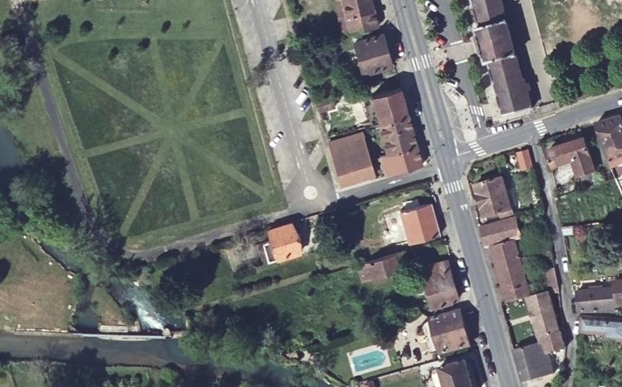 Vue aérienne du Mini-giratoire n°3478554024