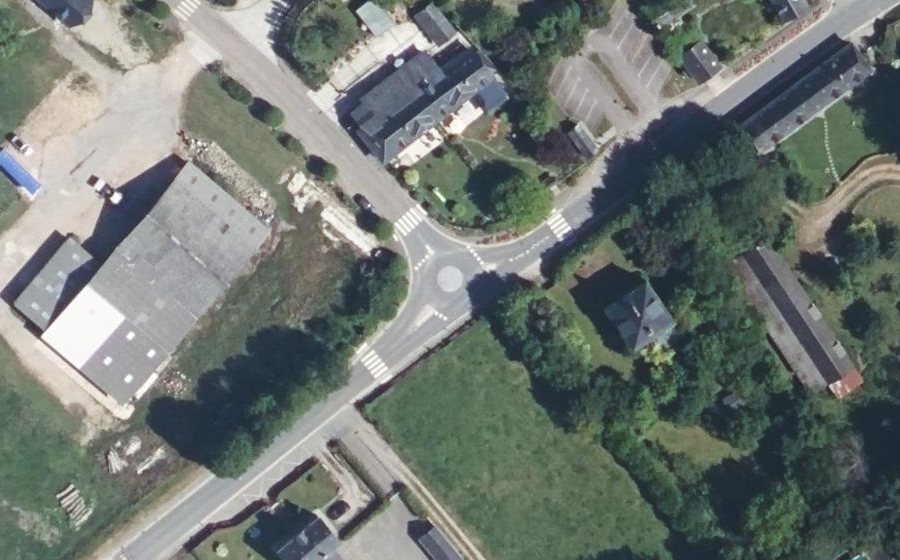 Vue aérienne du Mini-giratoire n°3491861328