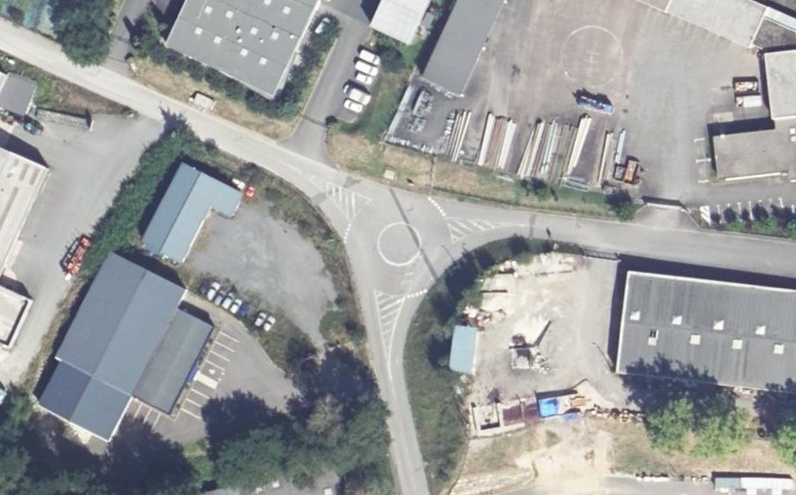 Vue aérienne du Rond-point anonyme n°1034950526