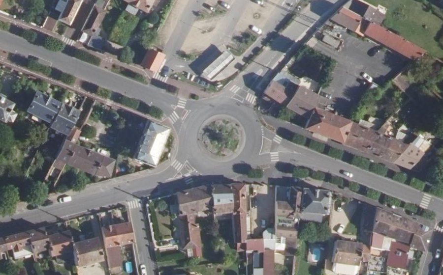 Vue aérienne du Rond-Point du 19 Mars 1962