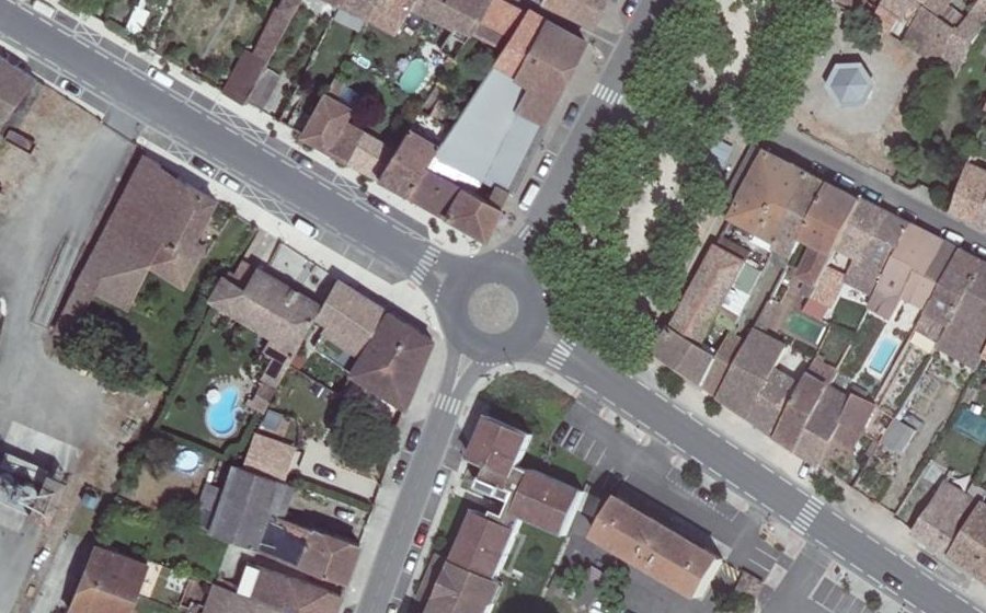 Vue aérienne du Mini-giratoire n°3612863593