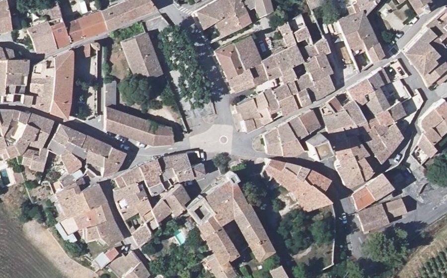 Vue aérienne du Rond-point anonyme n°1036559775