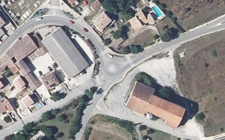 Vue aérienne du Rond-point anonyme n°1036559783