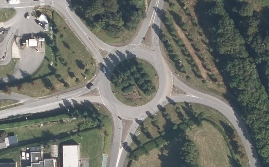 Vue aérienne du Rond-point anonyme n°10376783