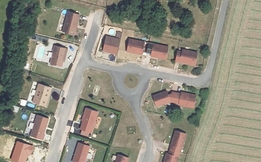 Vue aérienne du Mini-giratoire n°3782555311