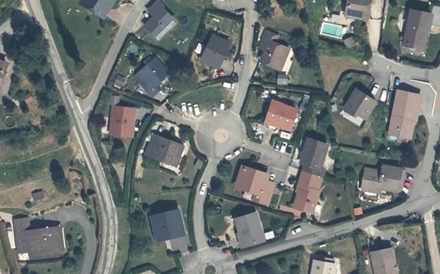 Vue aérienne du Rond-point anonyme n°103803666