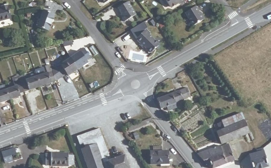 Vue aérienne du Mini-giratoire n°3927892645