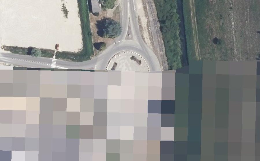 Vue aérienne du Rond-point anonyme n°104030487