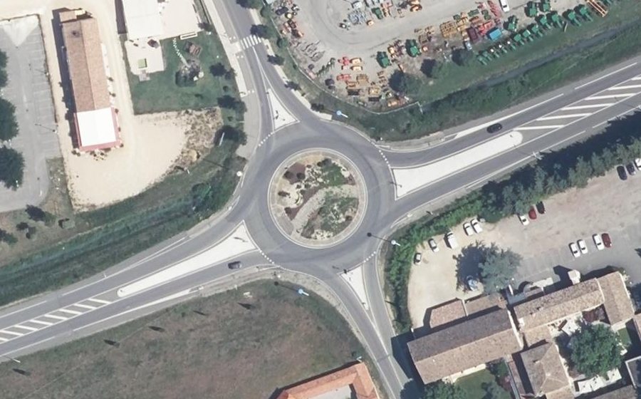 Vue aérienne du Rond-point anonyme n°104160005