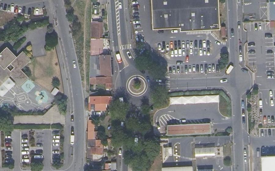 Vue aérienne du Rond-point anonyme n°10417285