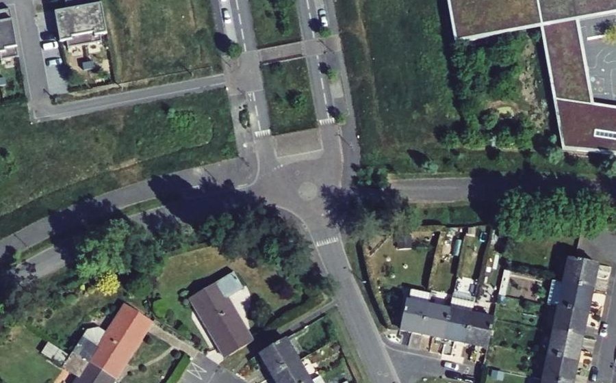 Vue aérienne du Mini-giratoire n°4194653615