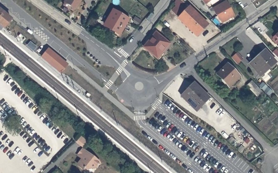 Vue aérienne du Mini-giratoire n°4240003038