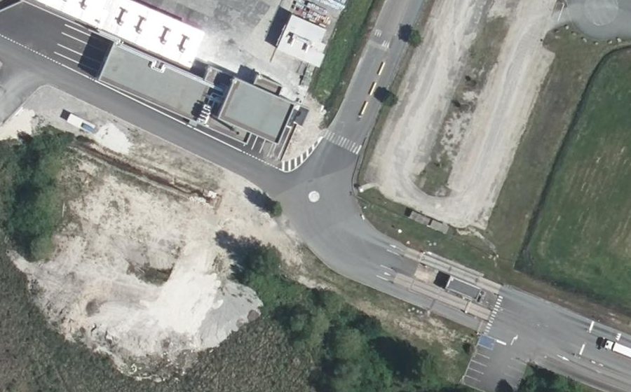 Vue aérienne du Mini-giratoire n°4249987384