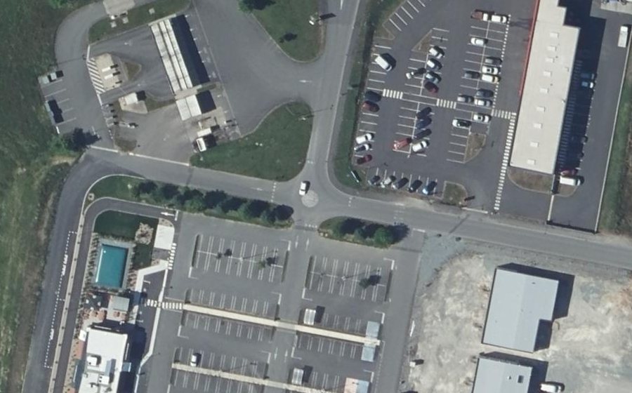 Vue aérienne du Mini-giratoire n°4281725085