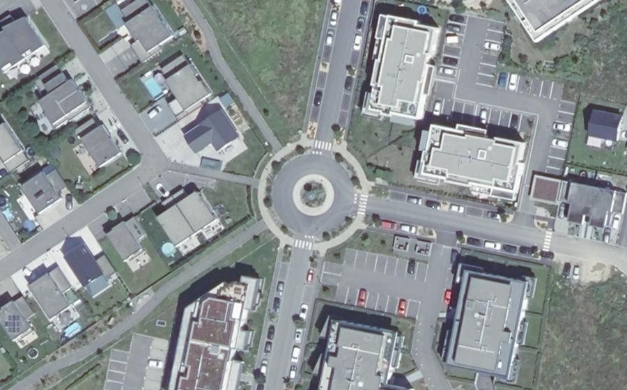Vue aérienne du Mini-giratoire n°4333828889