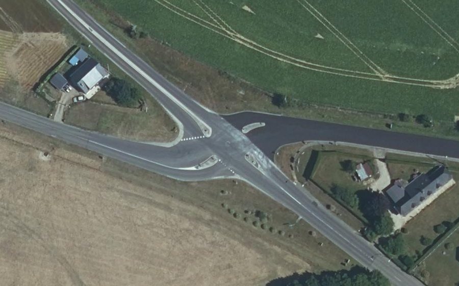Vue aérienne du Mini-giratoire n°4351409146