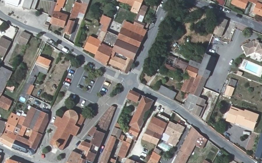 Vue aérienne du Mini-giratoire n°4458392403