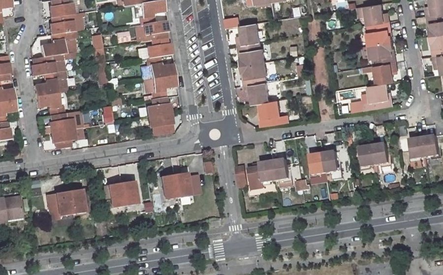 Vue aérienne du Mini-giratoire n°4672023348
