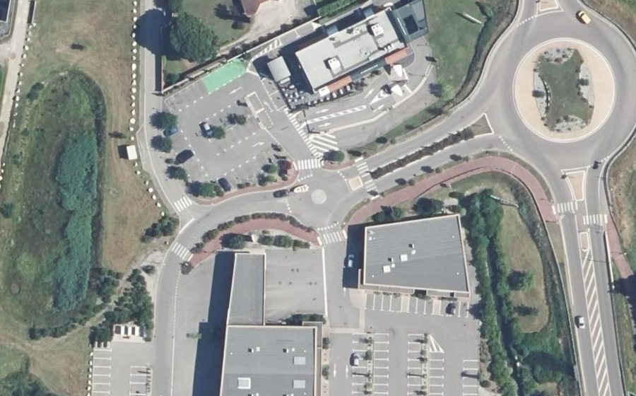 Vue aérienne du Mini-giratoire n°4855421423