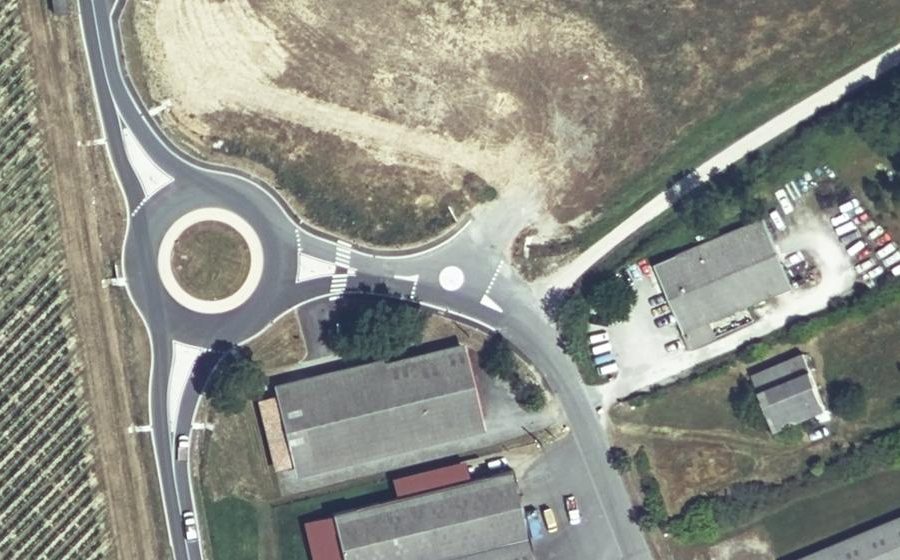 Vue aérienne du Mini-giratoire n°4887971638