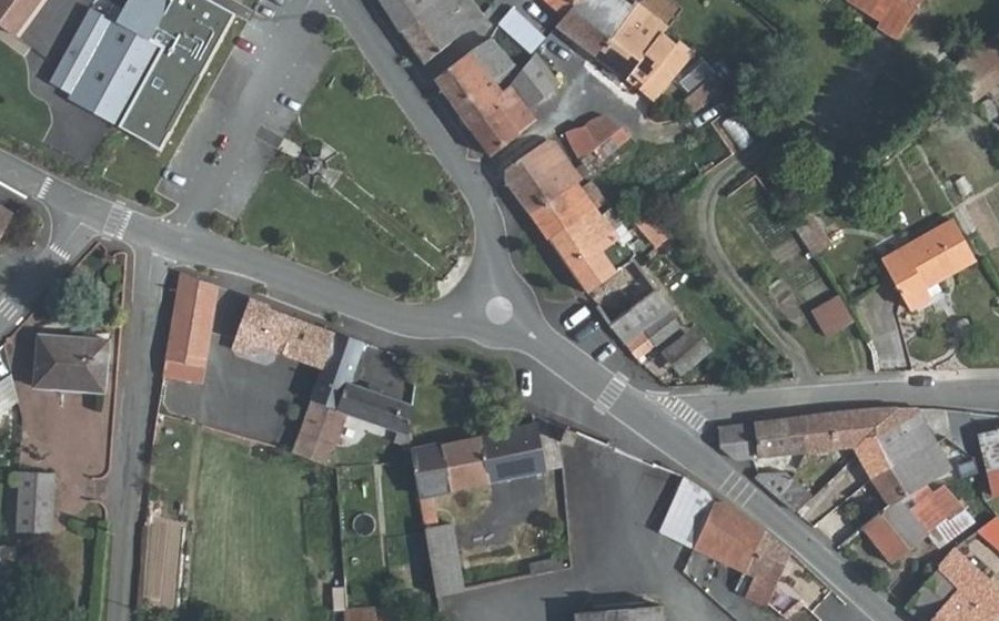 Vue aérienne du Mini-giratoire n°4932289201