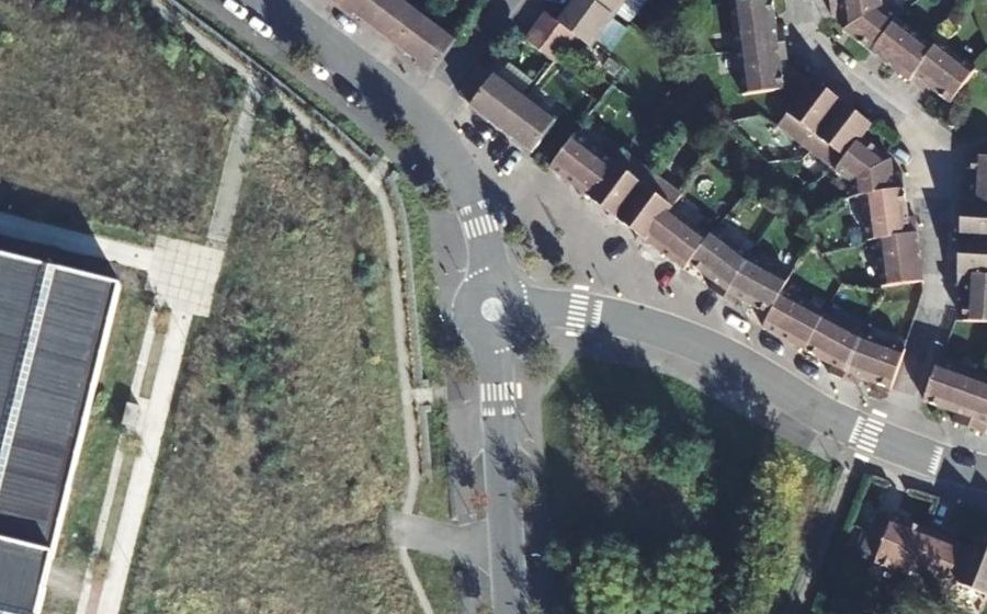 Vue aérienne du Mini-giratoire n°4940559426