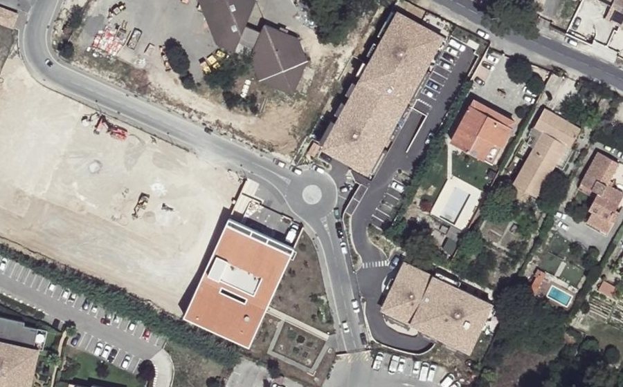 Vue aérienne du Mini-giratoire n°4975243960