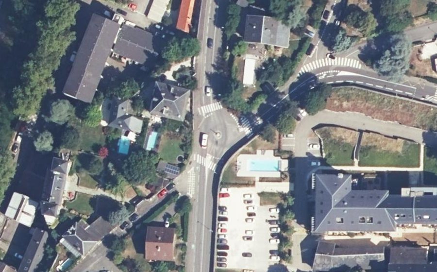 Vue aérienne du Rond-point anonyme n°105021552