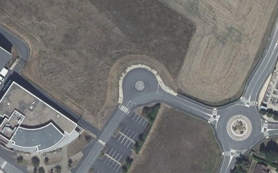 Vue aérienne du Mini-giratoire n°5052331143