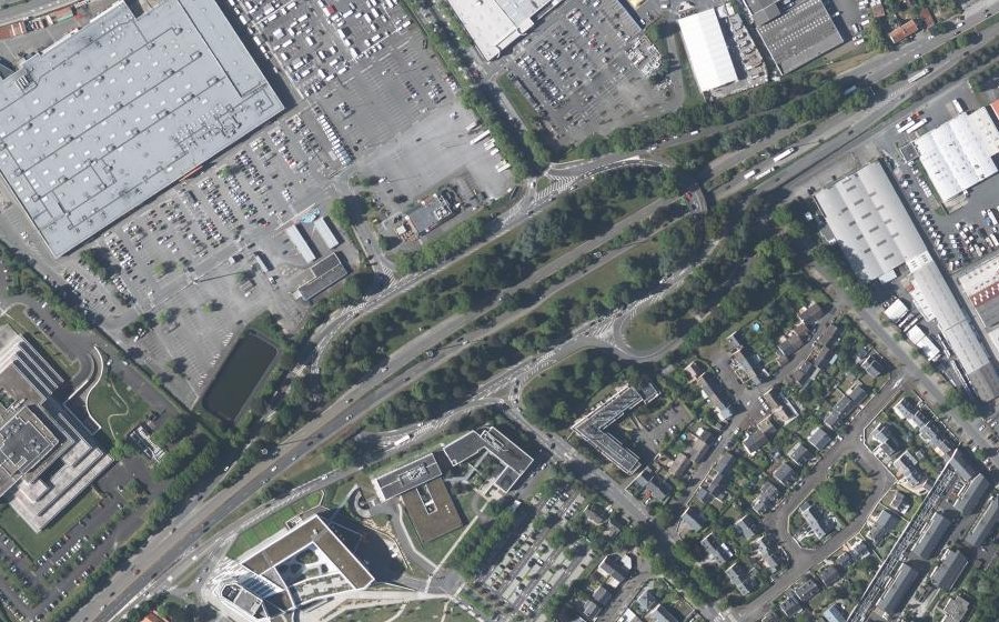 Vue aérienne du Rond-point anonyme n°10508688