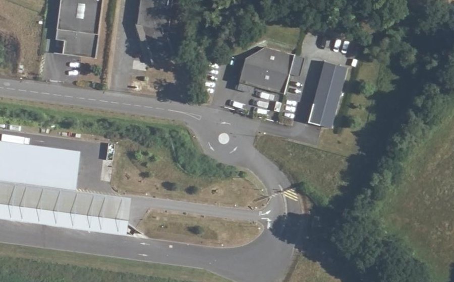 Vue aérienne du Mini-giratoire n°5390603570
