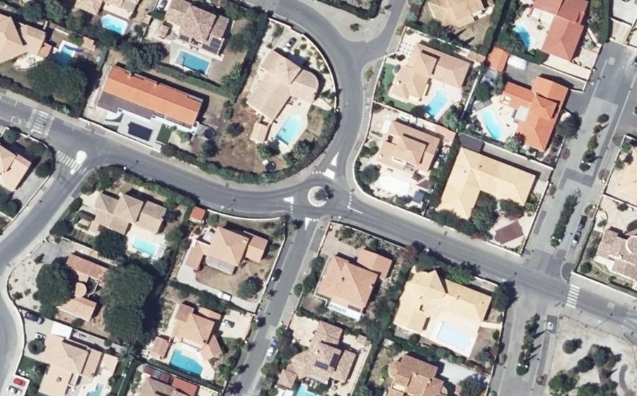 Vue aérienne du Rond-point anonyme n°1054024099