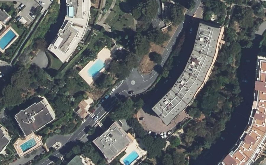 Vue aérienne du Rond-point anonyme n°1054881035