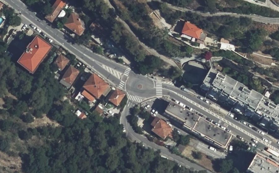 Vue aérienne du Rond-point anonyme n°1055189867