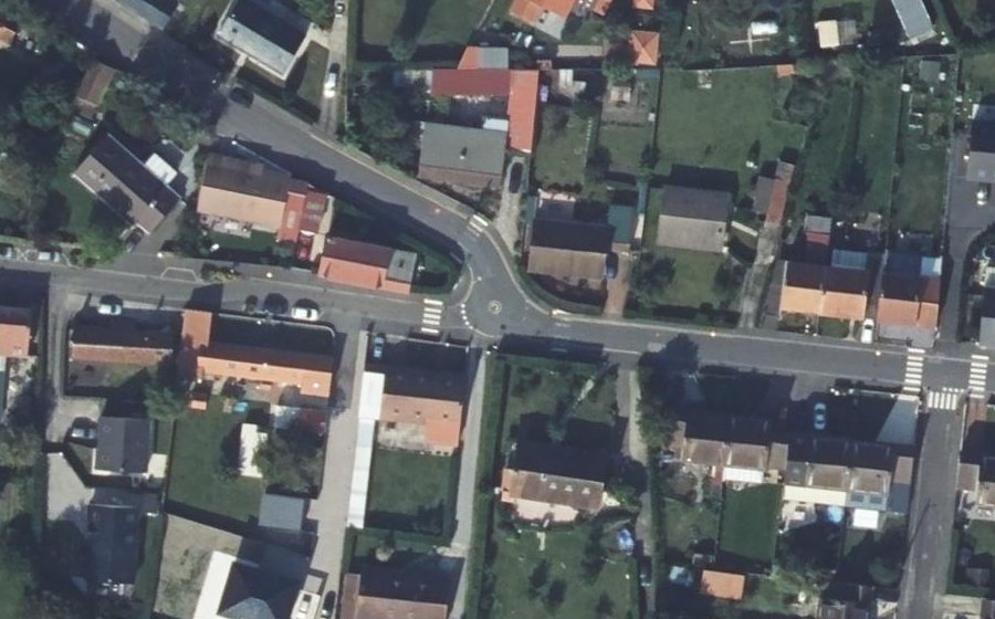 Vue aérienne du Mini-giratoire n°5569901238