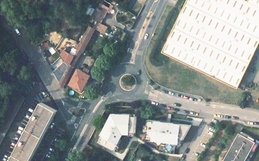 Vue aérienne du Rond-point anonyme n°10566271