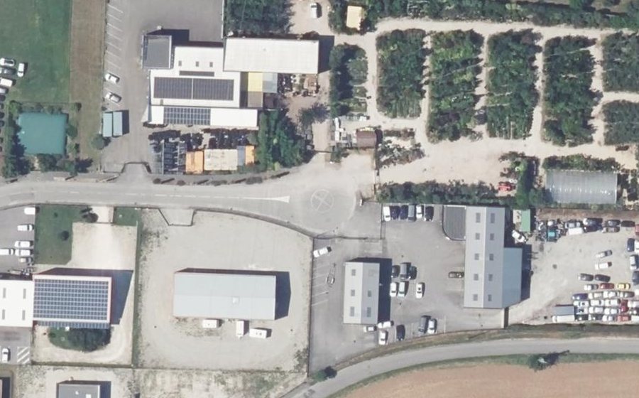 Vue aérienne du Rond-point anonyme n°10575525