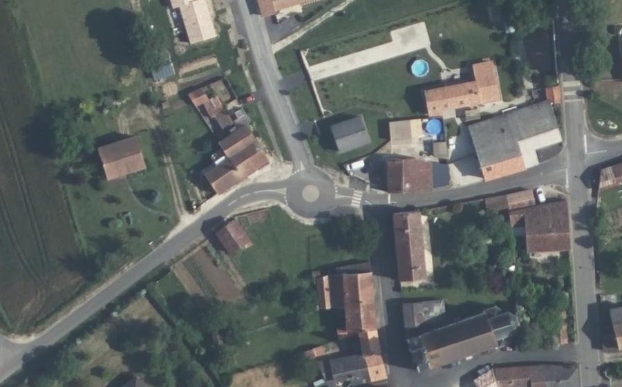 Vue aérienne du Mini-giratoire n°5828970971
