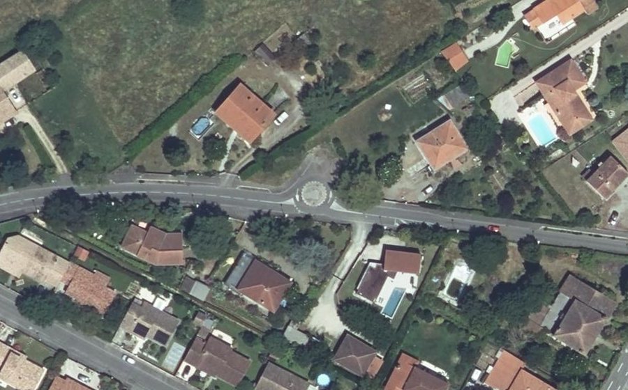 Vue aérienne du Mini-giratoire n°5864974323