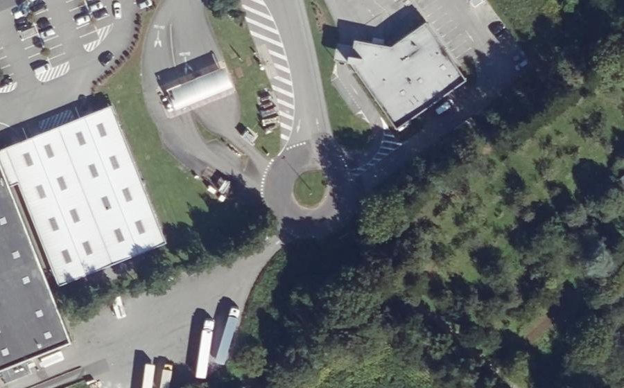 Vue aérienne du Rond-point anonyme n°105899886