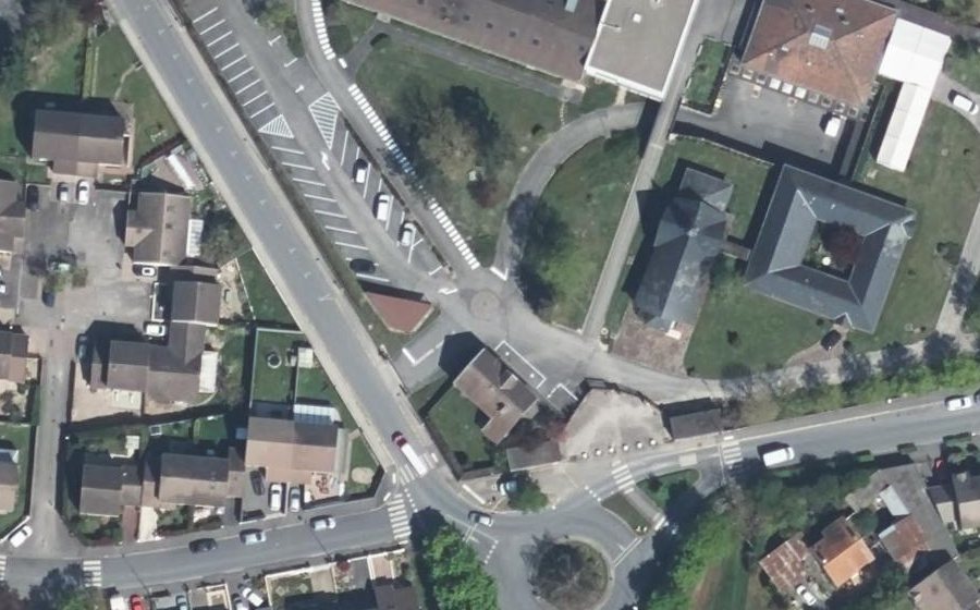 Vue aérienne du Mini-giratoire n°6069245162