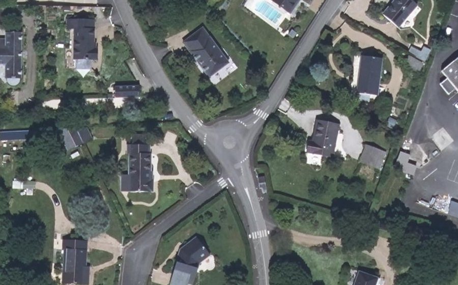 Vue aérienne du Mini-giratoire n°6192364165