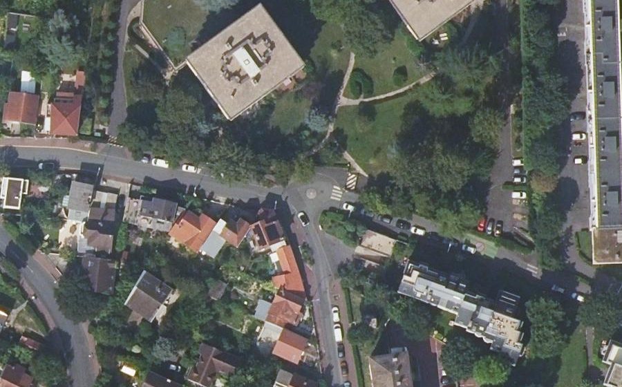 Vue aérienne du Mini-giratoire n°6206700378