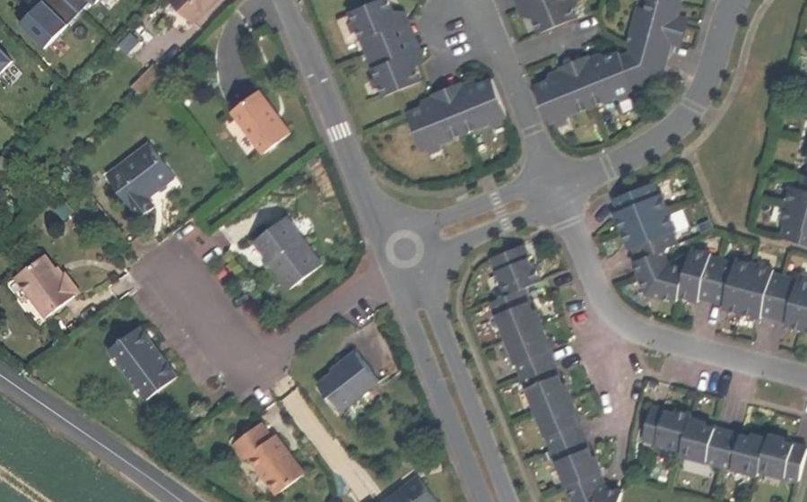 Vue aérienne du Mini-giratoire n°6251330414