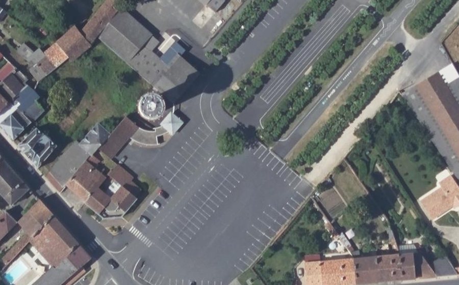 Vue aérienne du Mini-giratoire n°6267293512