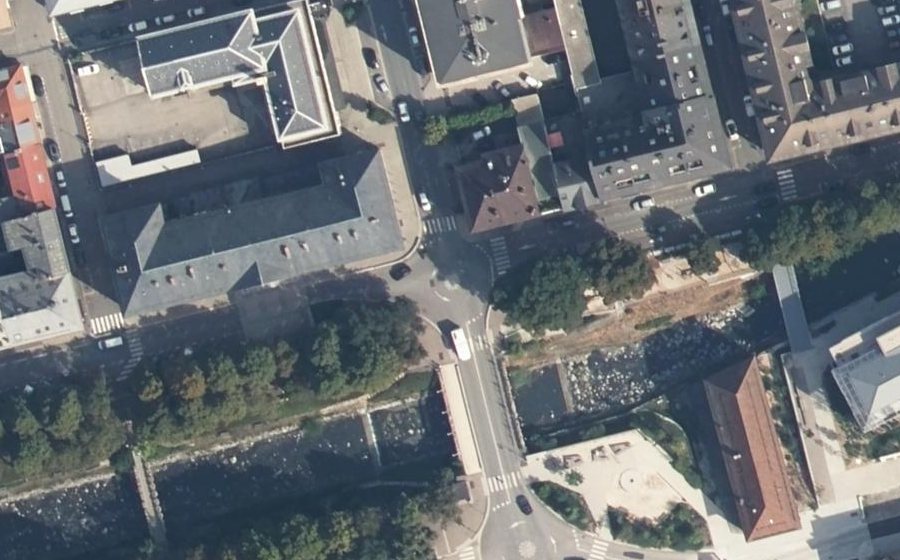 Vue aérienne du Mini-giratoire n°6321699899