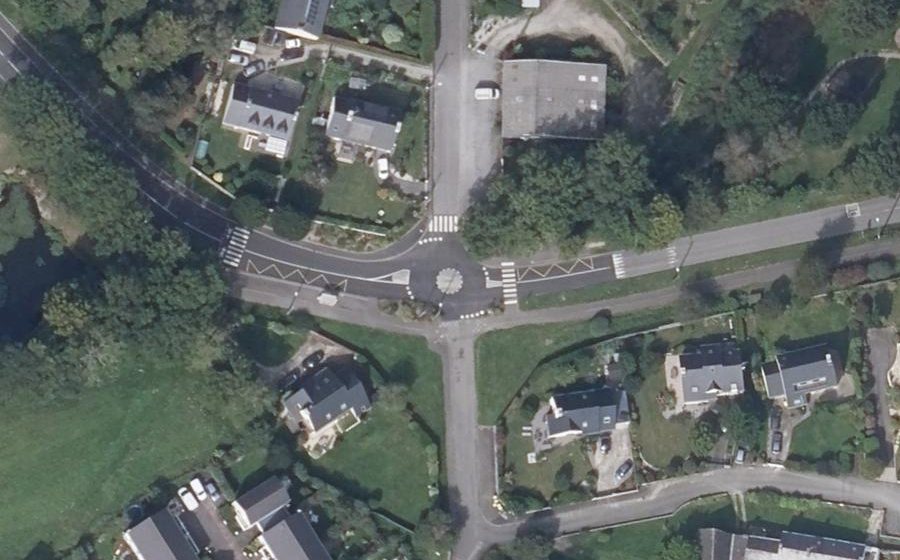 Vue aérienne du Mini-giratoire n°6409963260