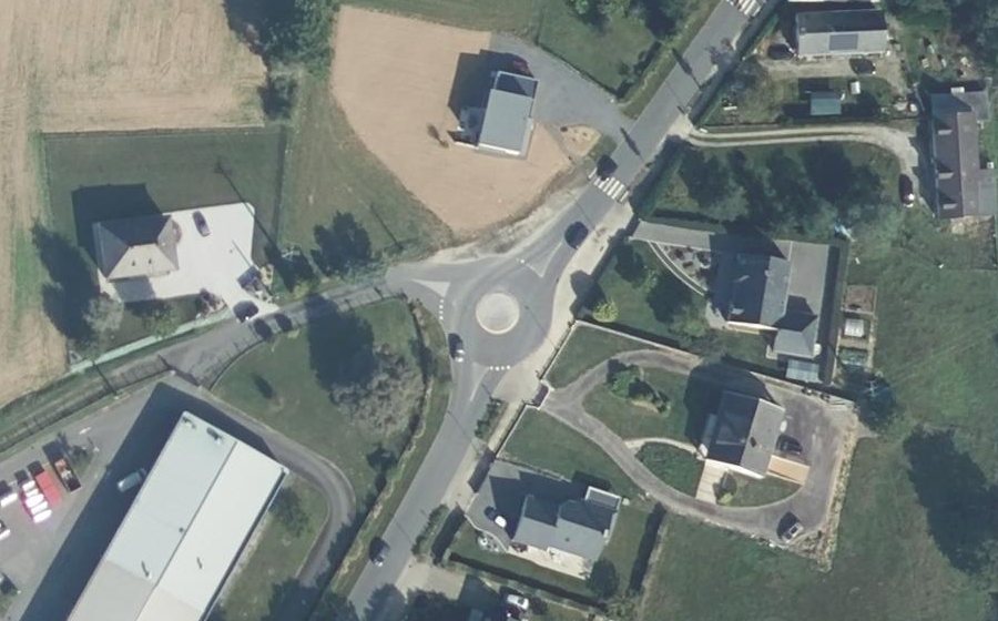 Vue aérienne du Mini-giratoire n°6419548564